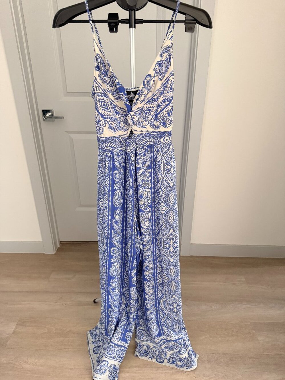 Angie Womens Paisley Blue White Wide Leg Boho Jumpsuit Sz Hippie Vacation